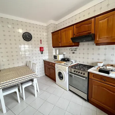 Casa Da Estacao_sao Martinho Do Porto 公寓